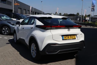 Toyota C-HR 1.8 HYBRID 140 1e EIGENAAR NL-AUTO AD-CRUISE APPLE/ANDROID LMV PARK-SENSOREN BLIND-SPOT-MONITOR / 4