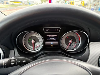 Mercedes-Benz GLA 200 Ambition Dealeronderhouden - Originele Trekhaak / 15