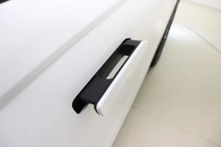 Jaecoo 7 Exclusive | RIJKLAAR INCLUSIEF €2.500,- REGISTRATIEVOORDEEL | Glazen schuif-/ kanteldak | 7 jaar garantie tot 150.000 km | 360 3D Camera | Lederen bekleding | Stoelventilatie & verwarming | Elektrische achterklep | Apple Carplay/Android auto / 17