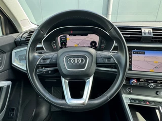 Audi Q3 45 TFSI* AUTOMAAT* Parkeercamera* Xenon/led * Navigatiesysteem * / 12