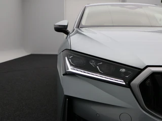 Skoda Superb Combi 1.5 TSi 204 Pk PHEV Edition | Panoramadak | Stoelverwarming | Camera | Trekhaak | Adaptive Cruise | 17 Inch | 23.131 Km !! / 10