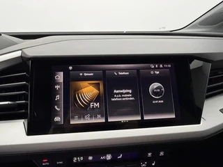 Audi Q4 e-tron 35 Launch edition 55 kWh SOH 90,6% | Elektrische Trekhaak | 110KW Snellaadvermogen | Full-Led | Carplay&Android / 19