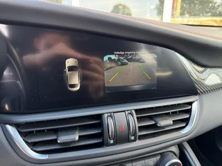 Alfa Romeo Giulia 2.9 V6 QUADRIFOGLIO Carbon pakket Sparco kuipstoelen Carplay Perfect onderhouden! / 43