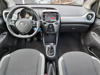 Toyota Aygo PLAY AIRCO CAMERA APPLE/ANDROID AUDIO-STUURWIELBED. BLUETOOTH LED-DAGRIJ / 9