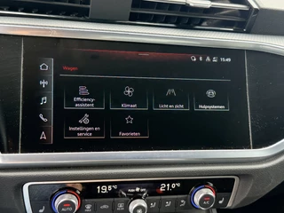 Audi Q3 35 TFSI Advanced edition  | Automaat | LED | Sportstoelen | DAB | Navi | Bluetooth | Stoelverwarming | Virtual Cockpit / 36