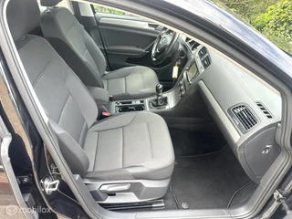 Volkswagen Golf 1.0 TSI 116PK Comfortline CLIMATE CONTROLE CARPLAY NAVIGATIE PARKEERSENSOREN ZEER NETTE AUTO!! / 17