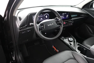 Kia Niro 1.6 GDi Hybrid DynamicLine  - Navigatie - Achteruitrijcamera - Apple & Android Carplay - Climate Control - Virena zekerheidspakket € 895,- / 60