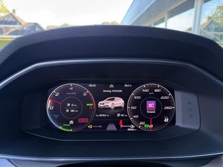 SEAT Leon 1.4 TSI eHybrid PHEV FR 204PK Trekhaak Camera Carplay ACC / 31