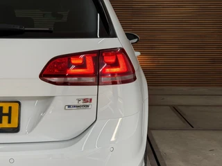 Volkswagen Golf Variant 1.4 TSI R-line | 150pk | DSG Camera | Licht+Zicht | Ambient | Winter Pakket / 37