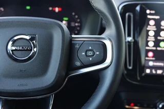 Volvo C40 Recharge Core 69 kWh|Camera|Panoramadak|Carplay|Navi| / 25