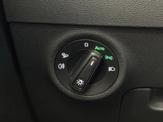 Skoda Karoq 1.5 TSI Sportline | Pano | Clima | Stuur/Stoelverwarming | Cruise | Carplay | Navi | ( Vestiging - Nieuwegein) / 14