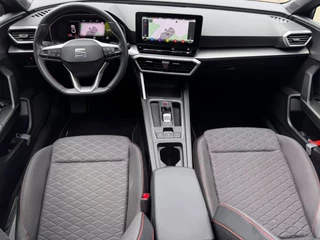 SEAT Leon Sportstourer 1.5 eTSI FR Business Intense 150 PK Schuif-Kantel Dak | NL-Auto | Camera | Beats Audio | Virtual Cockpit / 9