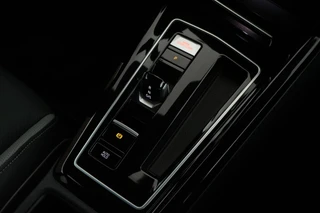 Volkswagen Golf 1.5 272pk eHybrid GTE Trekhaak 360Camera Memory Leder Stoelventilatie HUD Navigatie Panoramadak / 50