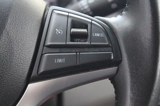 Suzuki Ignis 1.2 Stijl Smart Hybrid / 13