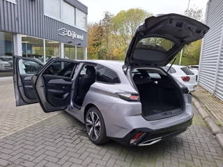 Peugeot 308 SW 130 Allure Nav/Clim/Cam/LMV / 29