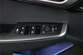 Kia EV6 Plus 84 kWh - Stoel-/stuurverwarming - Navigatie - Cruise Control Adaptief - Apple CarPlay/Android Auto - Fabrieksgarantie tot 02-2032 / 19