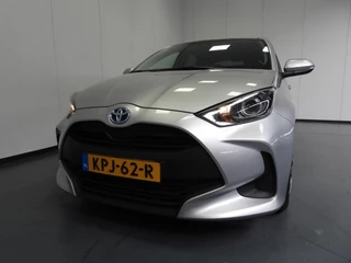 Toyota Yaris 1.5 Hybrid 115 Active NAVI-APP/CAMERA/CLIMA/BLEUTOOTH! / 30