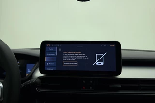 Jeep Avenger 1.2 e-Hybrid Summit Automaat | JBL Soundsystem| Navigatie | Draadloze telefoonlader | Elektrische achterklep | Camera | Keyless | Carplay / 26