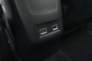 Peugeot 2008 1.2 Hybrid 145 Allure Navigation Pack l Vision Pack l DAB l LED l Bluetooth l Wireless Apple Carplay & Android Auto l 360 Camera l Adaptive Cruise Control l Climate Control l Lichtmetalen Velgen / 30
