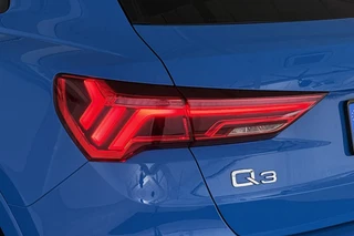 Audi Q3 45 TFSI e S Line / 23