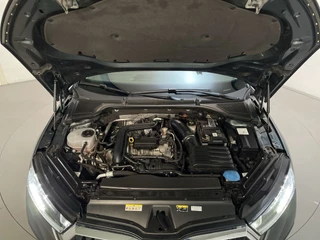 Skoda Octavia Combi 1.0 e-TSI DSG Business Edition Parkeersensoren Navigatie App-Connect DAB+ / 17