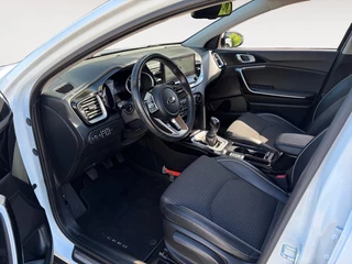 Kia XCeed 1.0 T-GDi DynamicPlusLine | Stoel- en stuurverwarming | Keyless entry/start | Achteruitrijcamera | Parkeersensoren achter | Apple/Android Carplay | Cruise control | Climate control | Navi / 22
