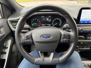 Ford Focus Wagon 1.0 EcoBoost ST Line Business / 22
