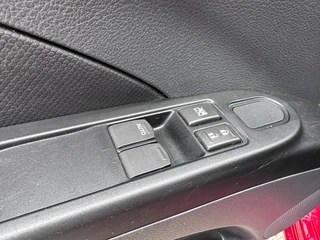 Suzuki Celerio 1.0 Comfort Dealer onderhouden '' Trekhaak - Airco - Allseasonbanden '' / 21