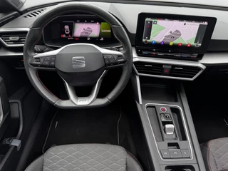 SEAT Leon Sportstourer 1.5 eTSI FR Business Intense 150 PK Schuif-Kantel Dak | NL-Auto | Camera | Beats Audio | Virtual Cockpit / 11