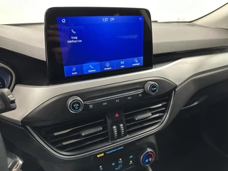 Ford Focus 1.0 EcoBoost Trend Edition Business CAMERA CARPLAY NAVI LM. / 31
