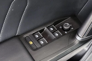 CUPRA Formentor 1.4 TSI e-Hybrid Panoramadak Achteruitrijcamera Apple CarPlay / 29