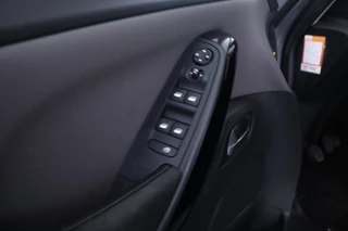 Citroën Grand C4 Picasso 1.2 PureTech Business  7 Persoons, Navgiatie, Camera ,Climate, / 19