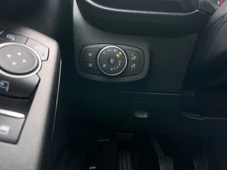 Ford Fiesta 1.1 Trend | Carplay | Navi | PDC | Cruise Control | / 16