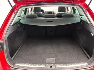 SEAT Leon ST 1.0 TSI FR Business Intense Trekhaak | Panoramadak | Stoelverwarming | Carplay | Camera | Adapt. Cruise | / 24