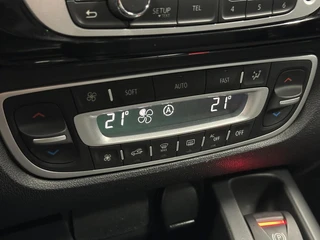 Renault Scénic 1.5 dCi Bose TREKHAAK NAVI CRUISE ECC LM. / 40