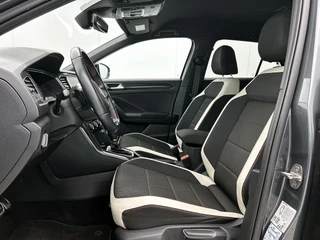 Volkswagen T-ROC 1.5 TSI Sport | Camera | Adaptive Cruise | Stoelverwarming | Navi / 6