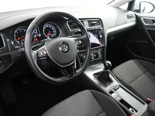 Volkswagen Golf 1.0 TSI Comfortline | Clima | Navi | Lm | Carplay / 9