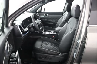 Kia Sorento 1.6 T-GDi Plug-in Hybrid 4WD ExecutiveLine 7p  AWD - FULL OPTIONS - Stoel/Stuurverwarming - 1700kg trekgewicht - Apple Carplay - Android Auto 7 jaar of 150.000km fabrieksgarantie / 17