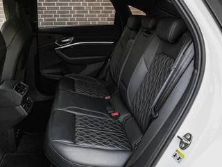 Audi e-tron Sportback S quattro 95 kWh 503 PK | SOH 99% | Panoramadak | RS-zetels | HUD | B&O | ACC | 360 Camera | Soft-Close | Luchtvering | 23" | incl. BTW / 15