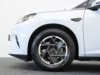 BYD DOLPHIN G 1.5L DM-i Boost BYD Dealer | Plug-in | Private Lease 515,- p.m | / 7
