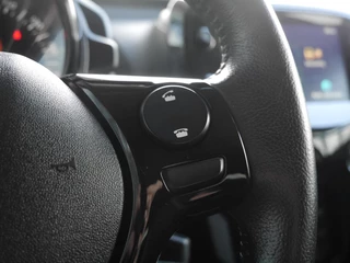 Peugeot 108 1.0 e-VTi Allure | Apple carplay | Achteruitrijcamera | Dab | Mistlampen | Zwart dak | Extra getint glas | Climate control | 5 deurs | Stuurwielbediening / 20