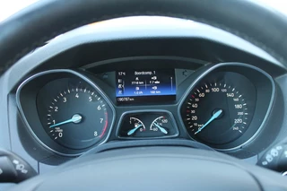 Ford Focus 1.5 ST-LINE **NL-Auto** 150pk / 17