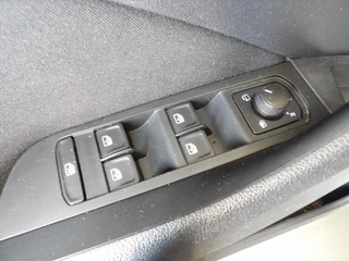 Škoda Kamiq 1.0 TSI Greentech 110pk DSG-7 Monte Carlo / 41