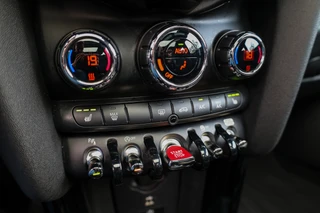 MINI 3-deurs 1.5 Cooper Classic  | PANO | HUD | CAMERA | KEYLESS | LEDER | / 31