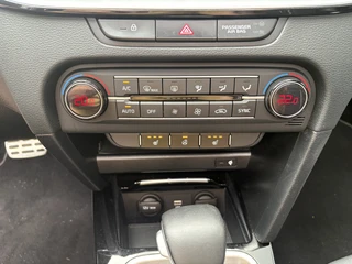 Kia ProCeed 1.5 T-GDi 160pk Automaat GT-PlusLine  SCHUIFDAK/JBL/CAMERA/DODEHOEK/AFN.TREKHAAK/18INCH / 7