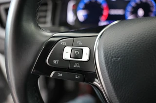 Volkswagen Polo 1.0 TSI HIGHLINE Camera, Navi, Carplay R line velgen / 17