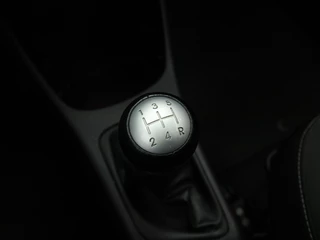 Kia Picanto 1.0 CVVT First Edition Climate control | Cruise control / 33
