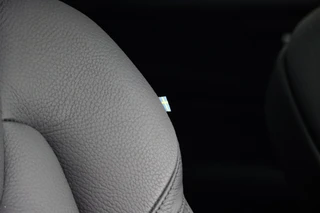 Volvo V60 T8 AWD Plus Dark / 29
