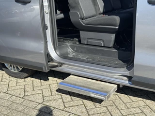 Toyota PROACE Electric Verso LONG EXTRA RANGE DYNAMIC 75KWH 8-PERSOONS ROLSTOEL / INVALIDE VERLAAGD-INBOUW-OPRIJPLAAT 2x SCHUIFDEUR / 25