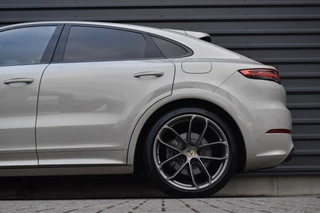Porsche Cayenne Coupé 3.0 E-Hybrid Lightweight  | ACC | 22'' GT Design | Matrix PDLS+ | Carbon Dak | Luchtvering | 360 Camera | / 36